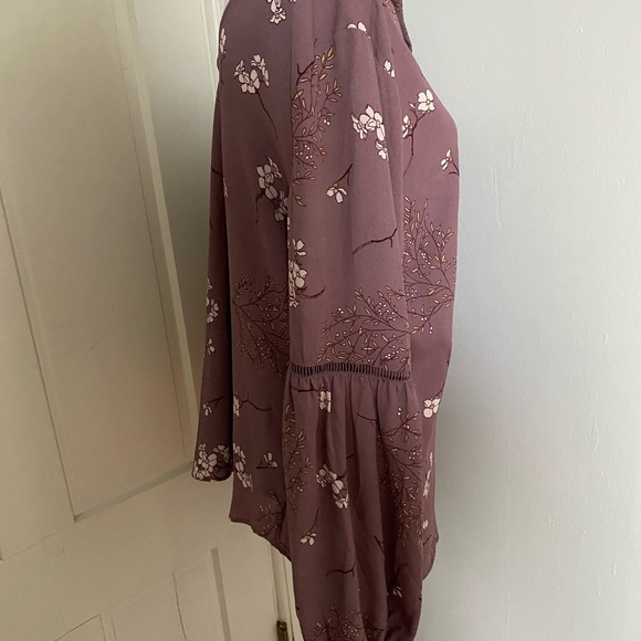 Floral blouse - Picture 3 of 5